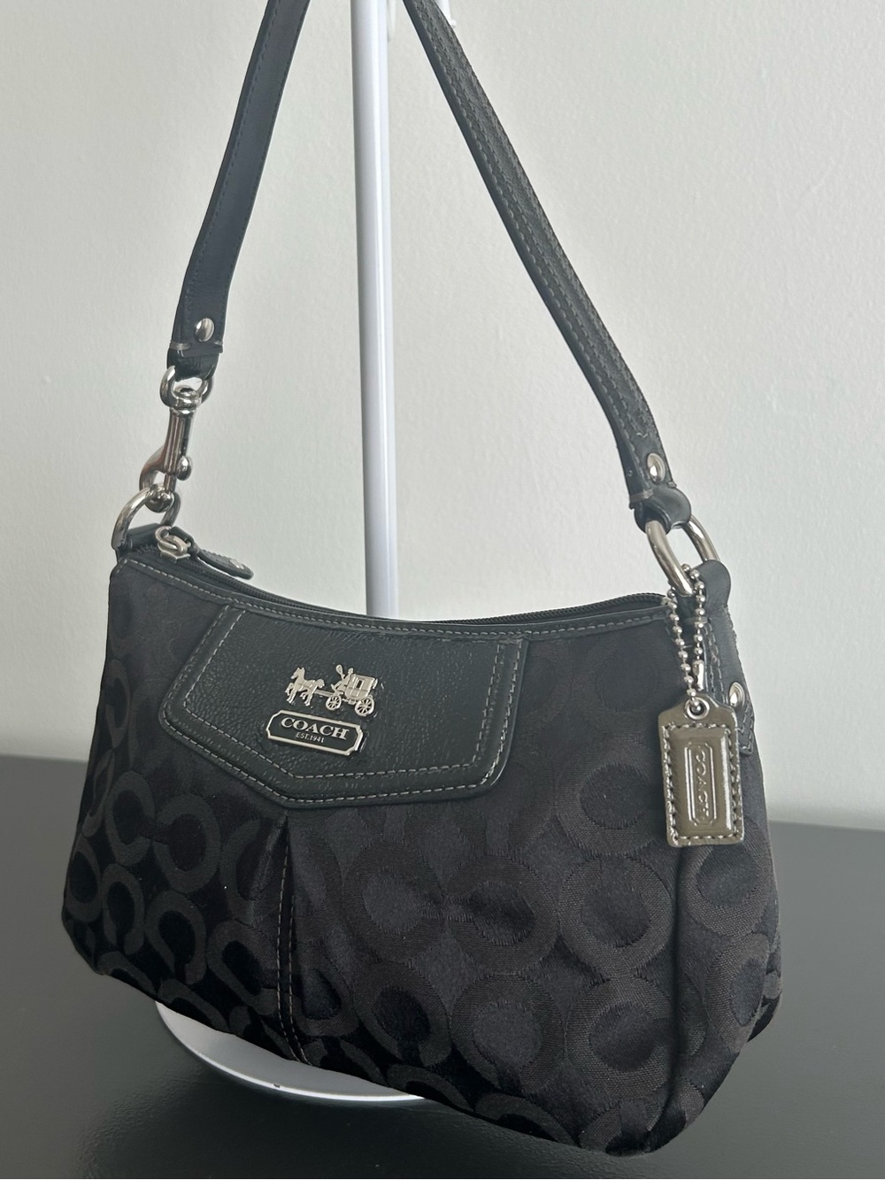 Coach SOHO Black Signature Shoulder Bag Pochette baguette Y2K silver hardware - Picture 5 of 11